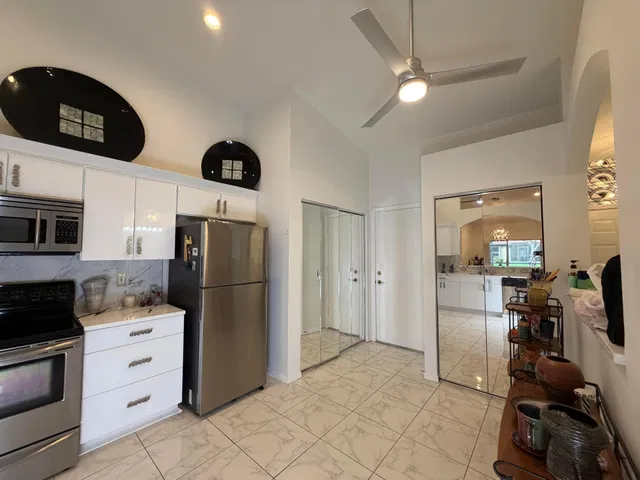Residence photo 54