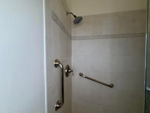 Residence photo 76