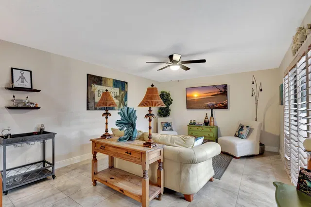 Residence photo 7