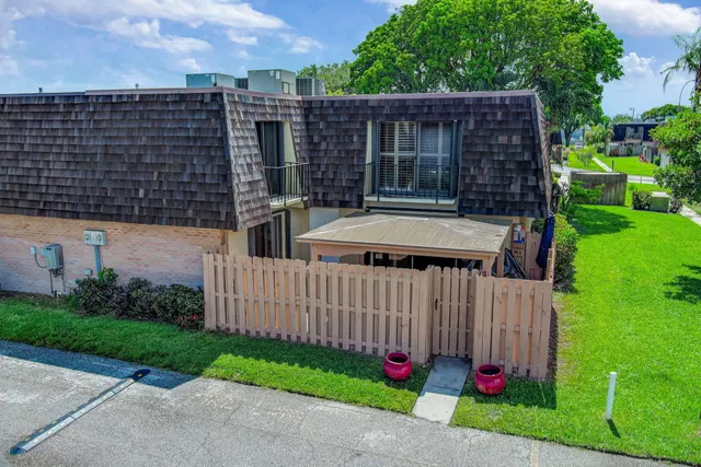 Residence photo 20