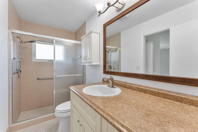 Residence photo 12