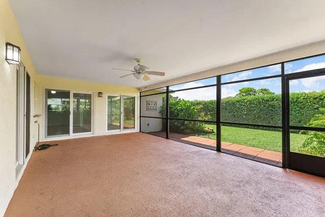 Residence photo 15