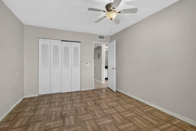 Residence photo 6