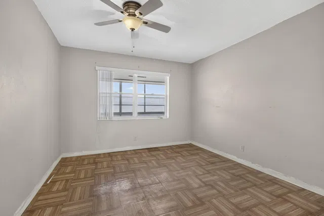 Residence photo 7