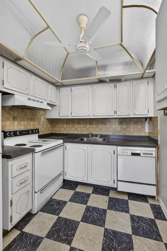 Residence photo 21