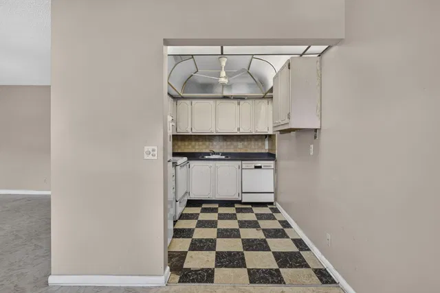 Residence photo 23