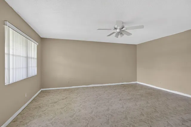 Residence photo 28