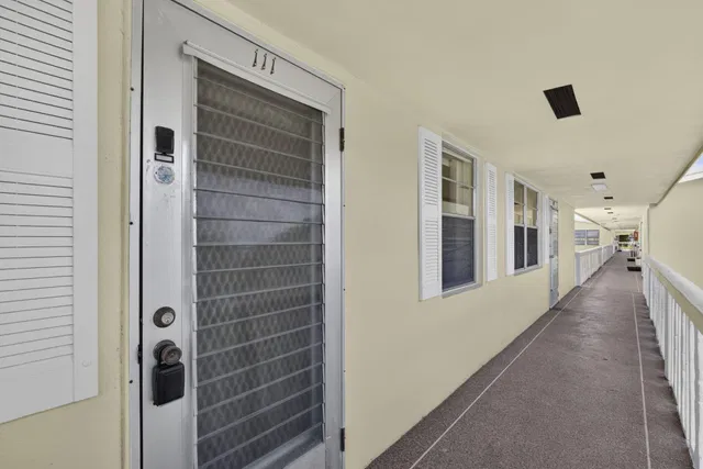 Residence photo 32