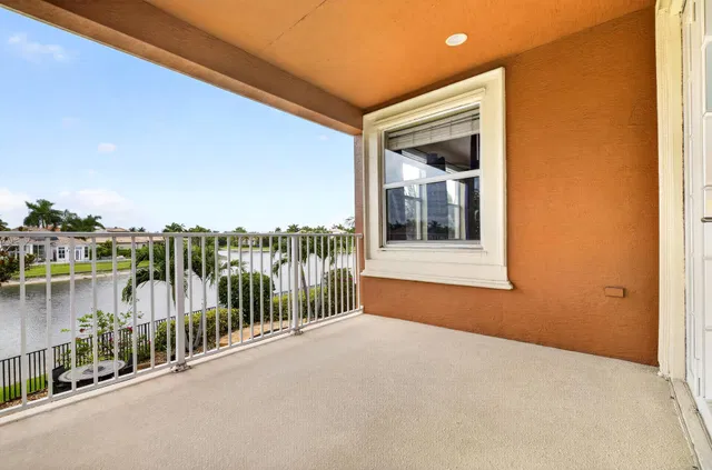 Residence photo 20