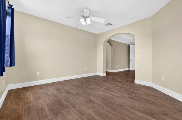 Residence photo 23