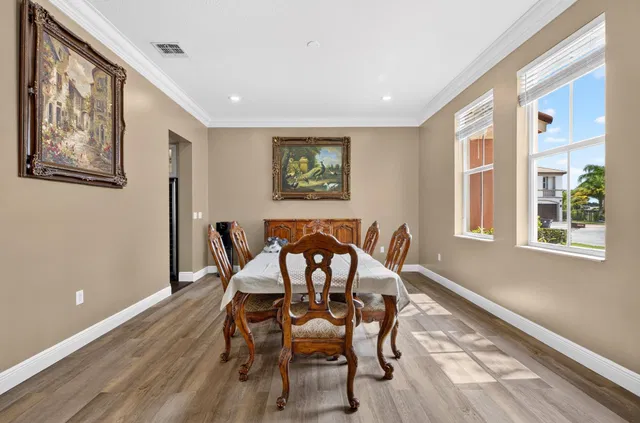 Residence photo 45