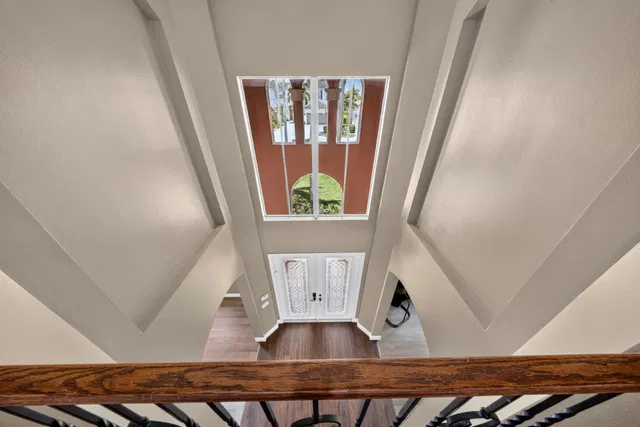 Residence photo 80