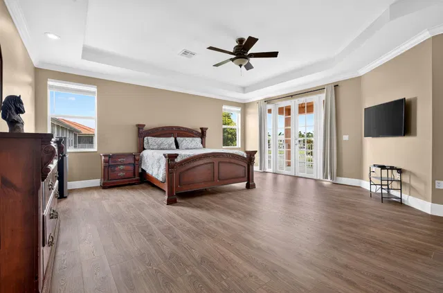 Residence photo 82