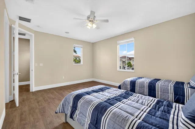 Residence photo 101