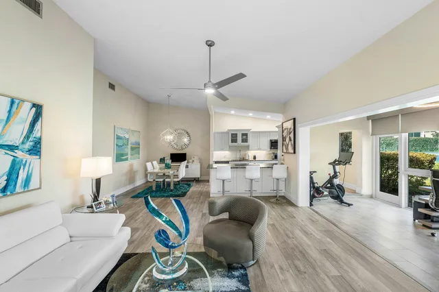 Residence photo 7