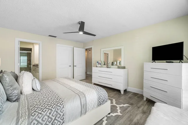 Residence photo 22