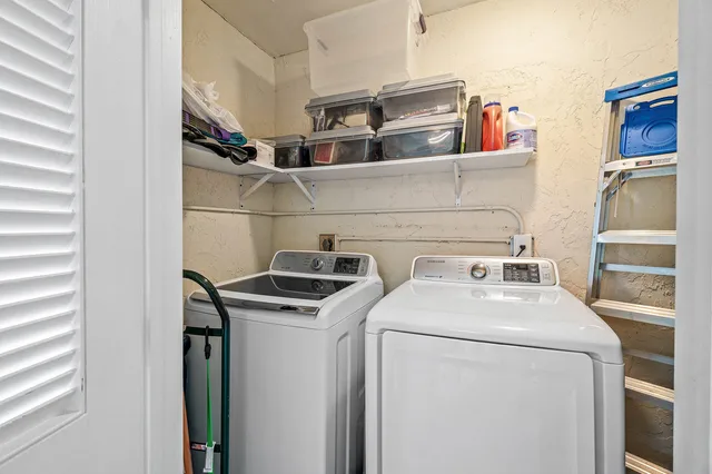 Residence photo 29