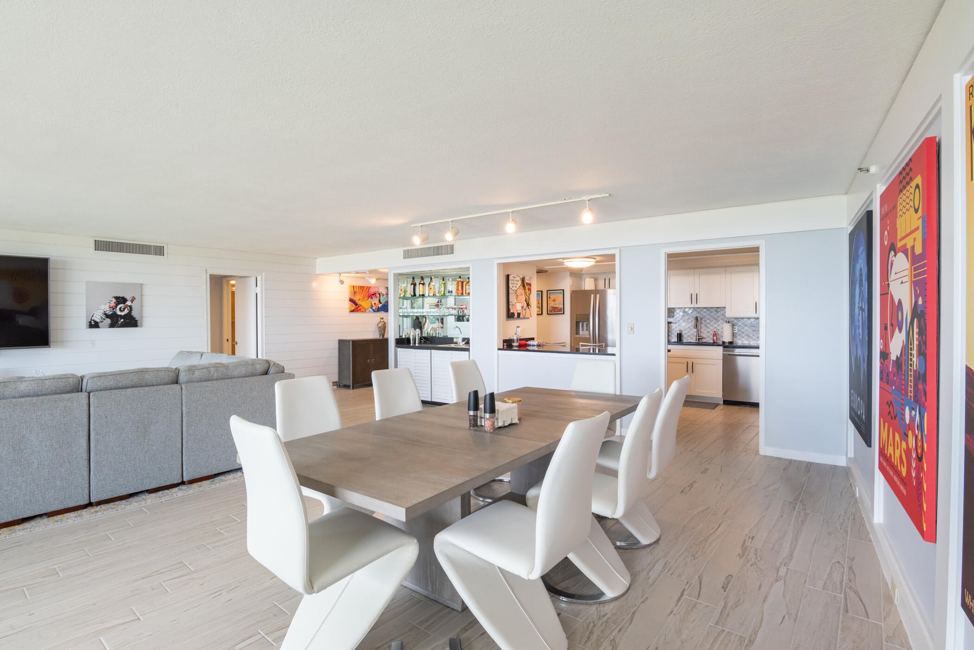 Unit 1405 photo 12