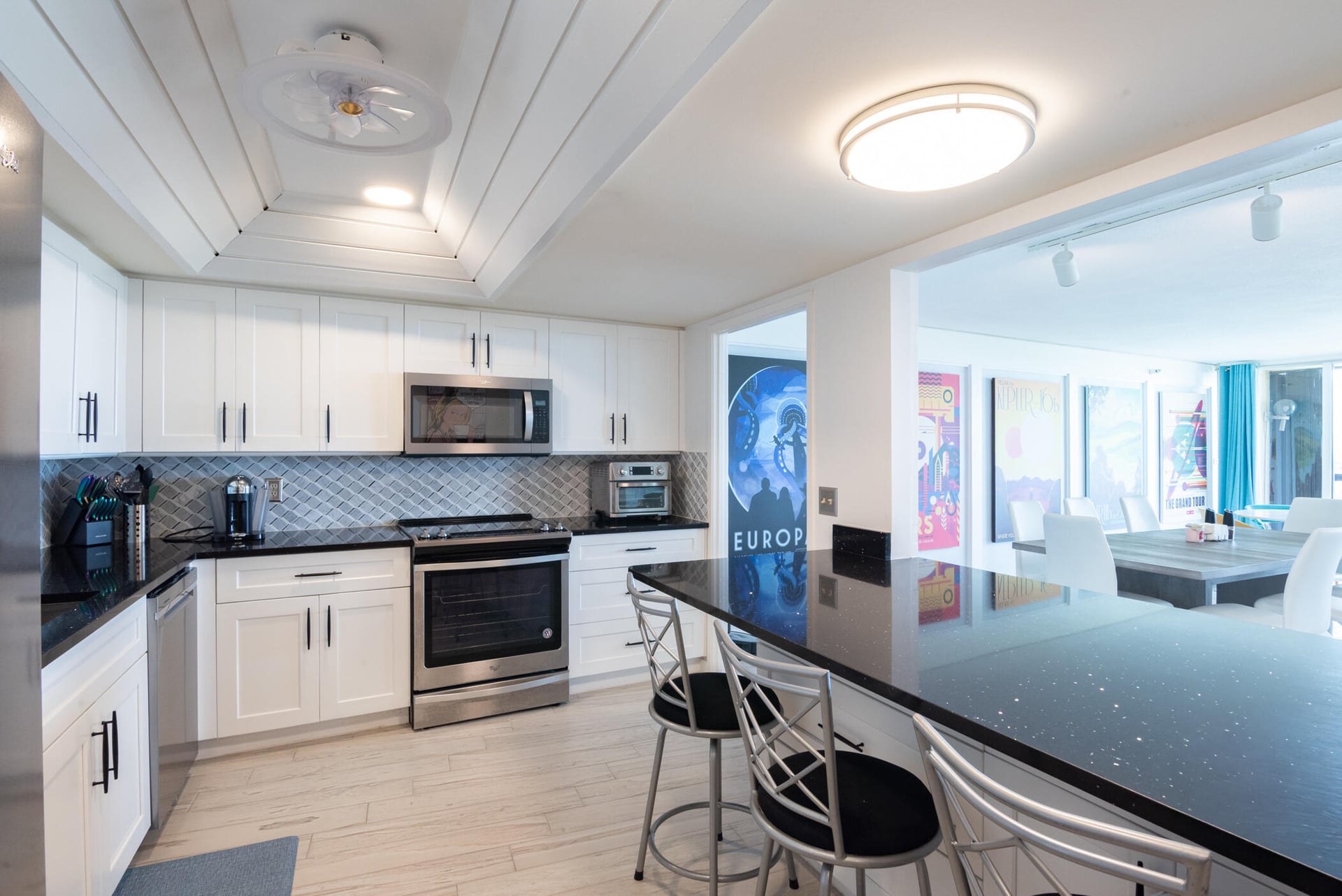 Unit 1405 photo 20