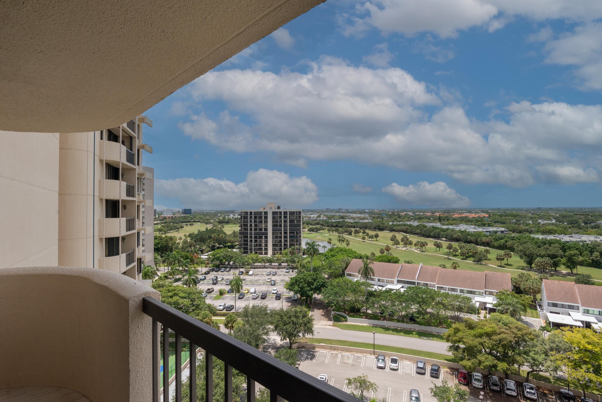 Unit 1405 photo 29
