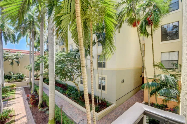 Courtyards in Cityplace Unit 208 photo 12