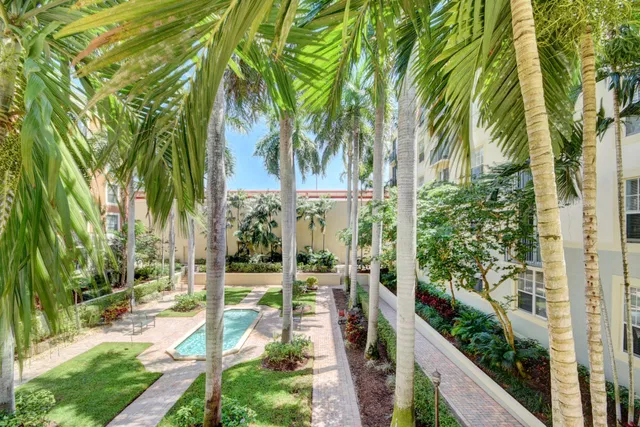 Courtyards in Cityplace Unit 208 photo 13