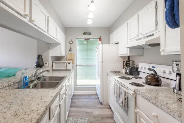 PGA National Palm Beach Gardens Unit 184 photo 6