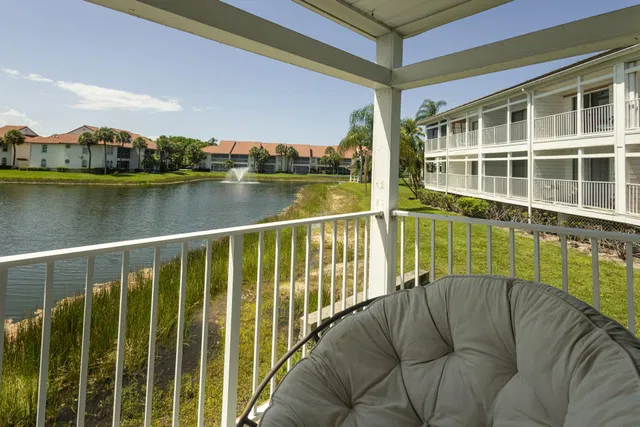 PGA National Palm Beach Gardens Unit 184 photo 15