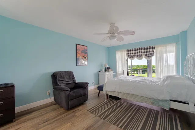  Unit 602 photo 17