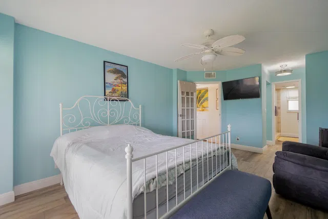  Unit 602 photo 18
