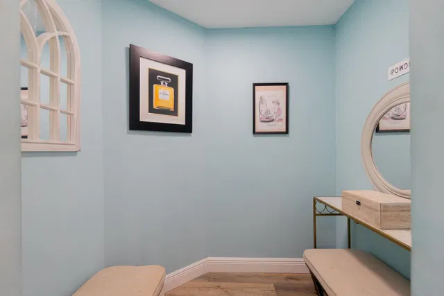  Unit 602 photo 19
