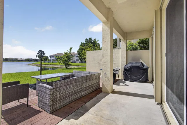  Residence photo 41