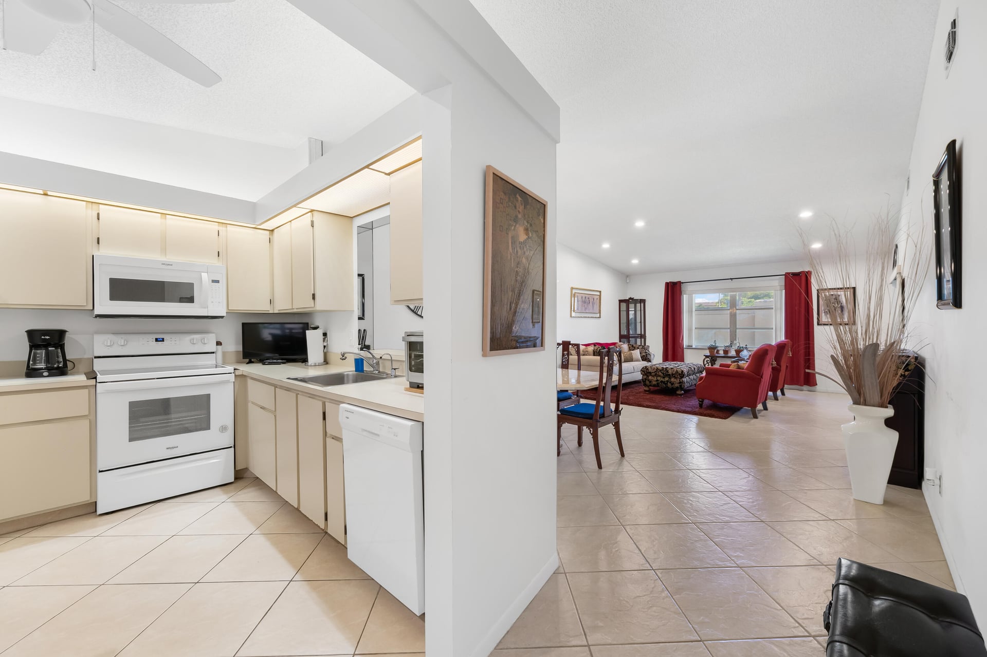  Residence photo 17