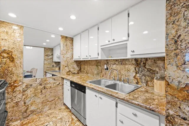 South Palm Beach Unit F2 photo 13