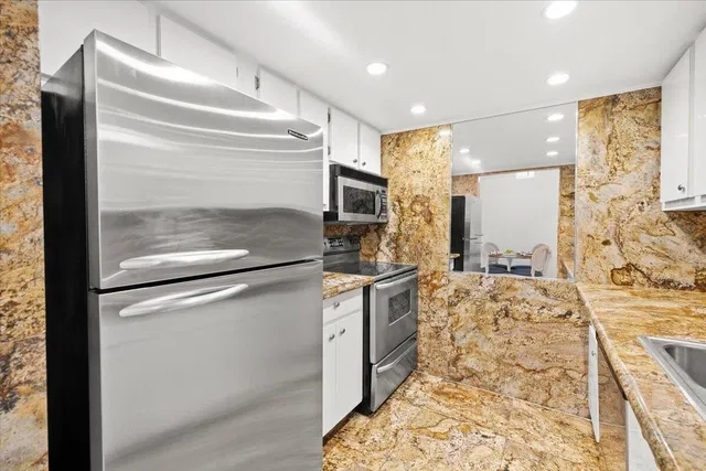 South Palm Beach Unit F2 photo 14