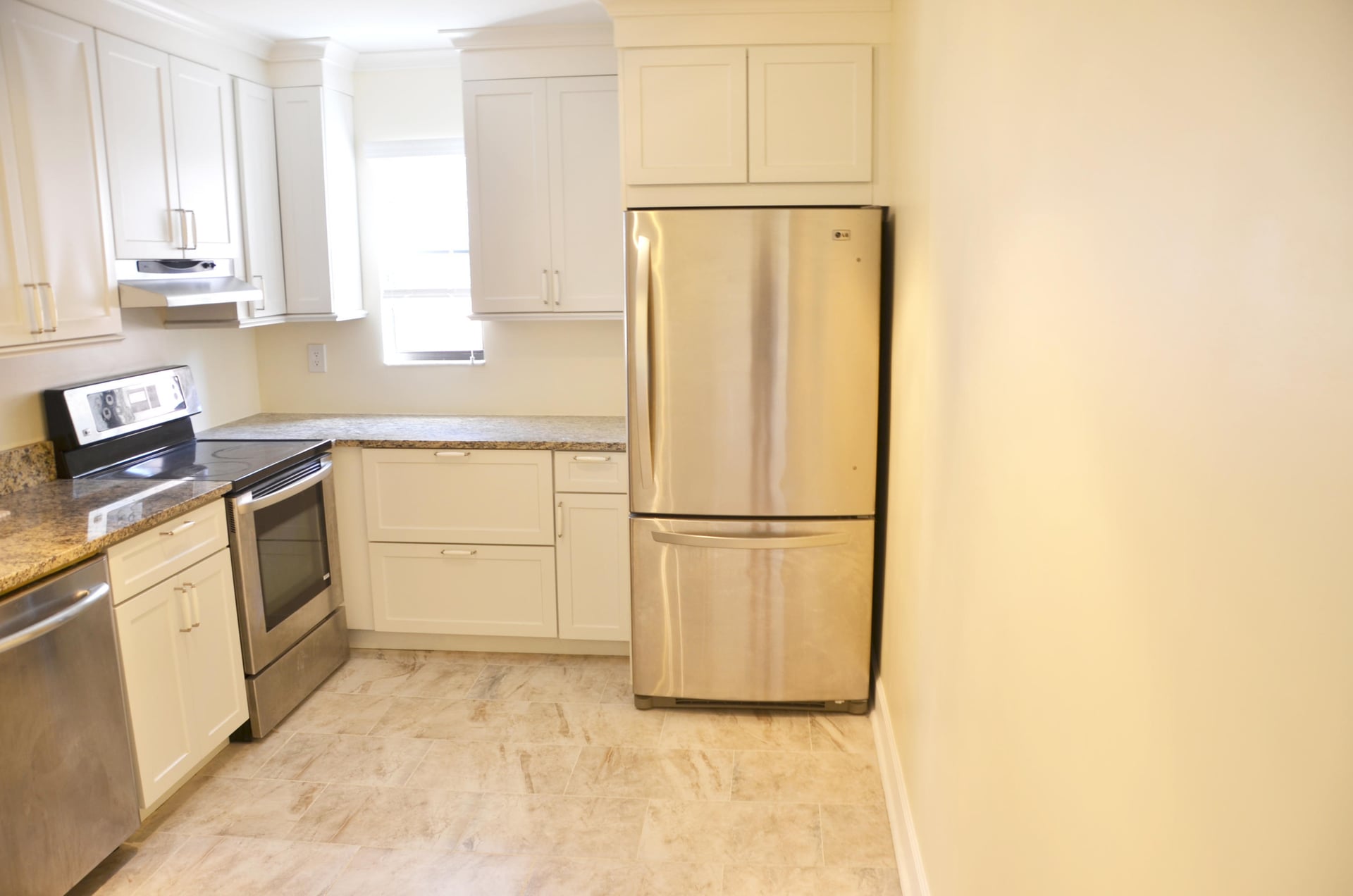Unit 2140 photo 13