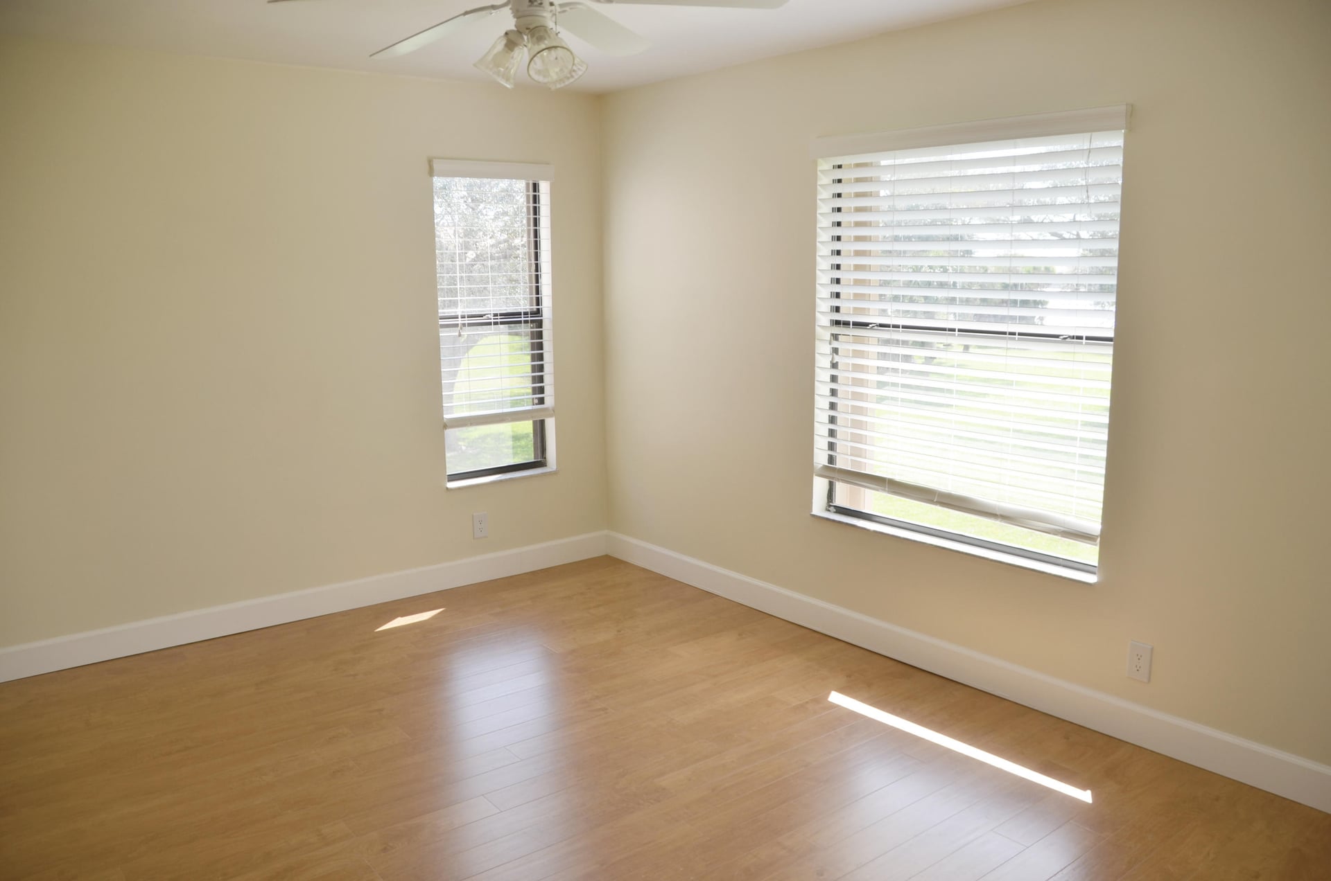 Unit 2140 photo 23