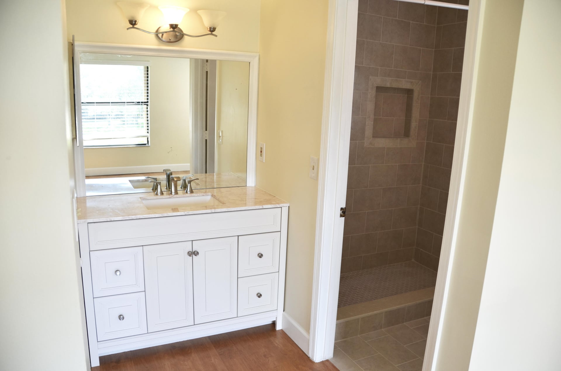 Unit 2140 photo 29