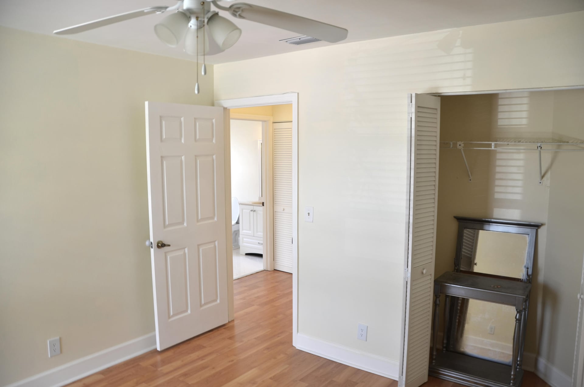 Unit 2140 photo 43