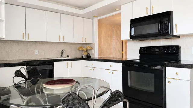 Boca Raton Unit 1404 photo 8