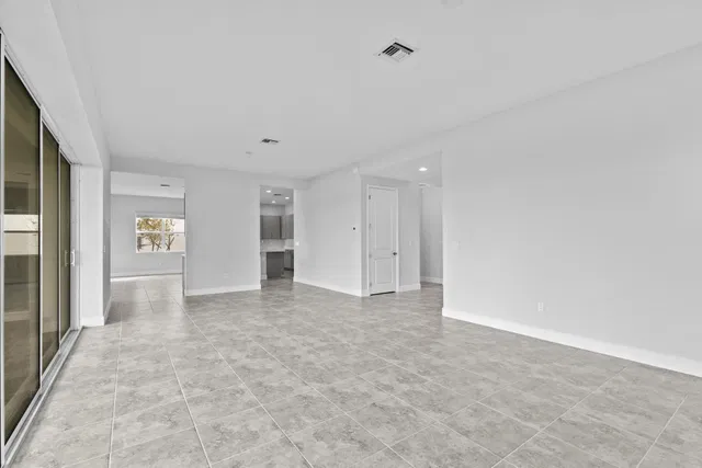 Residence photo 15
