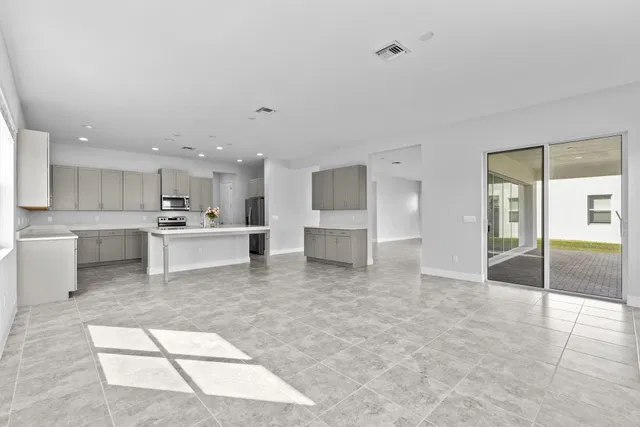 Residence photo 19