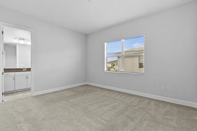Residence photo 48
