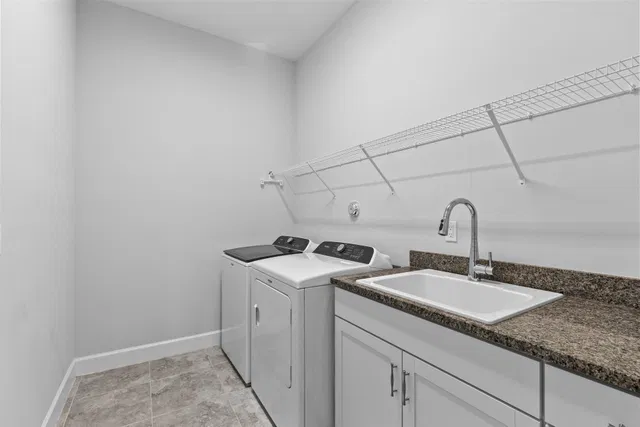 Residence photo 49