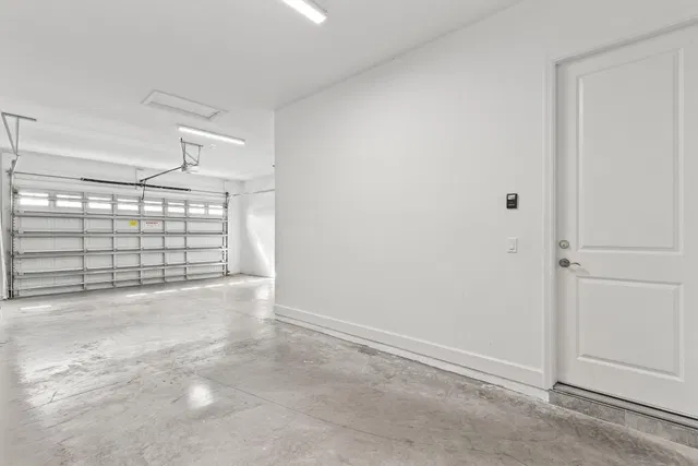 Residence photo 52