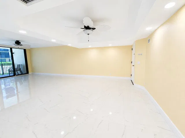 South Palm Beach Unit 103 photo 14