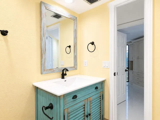 South Palm Beach Unit 103 photo 31