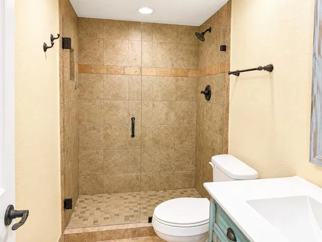South Palm Beach Unit 103 photo 32