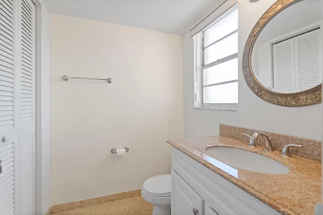 Unit 418 photo 12