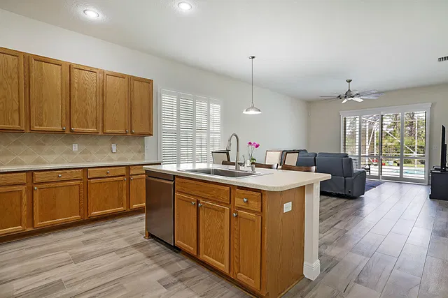 Residence photo 13